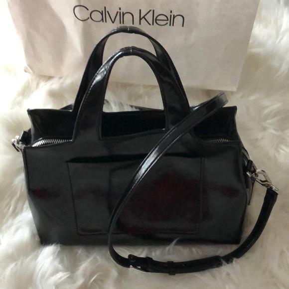 ✨Calvin Klein shiny black purse. Silver zipper. ✨ - Picture 3 of 7